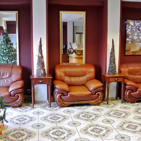 Eurohotel Маарду Экстерьер фото