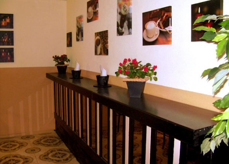 Eurohotel Маарду Экстерьер фото