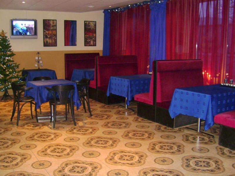 Eurohotel Маарду Экстерьер фото